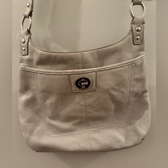 Tan COACH cross body - Picture 1 of 4